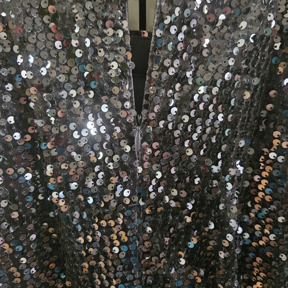 Macy's SLeeveless Sequin Dress in Silver - Picture 4 of 7